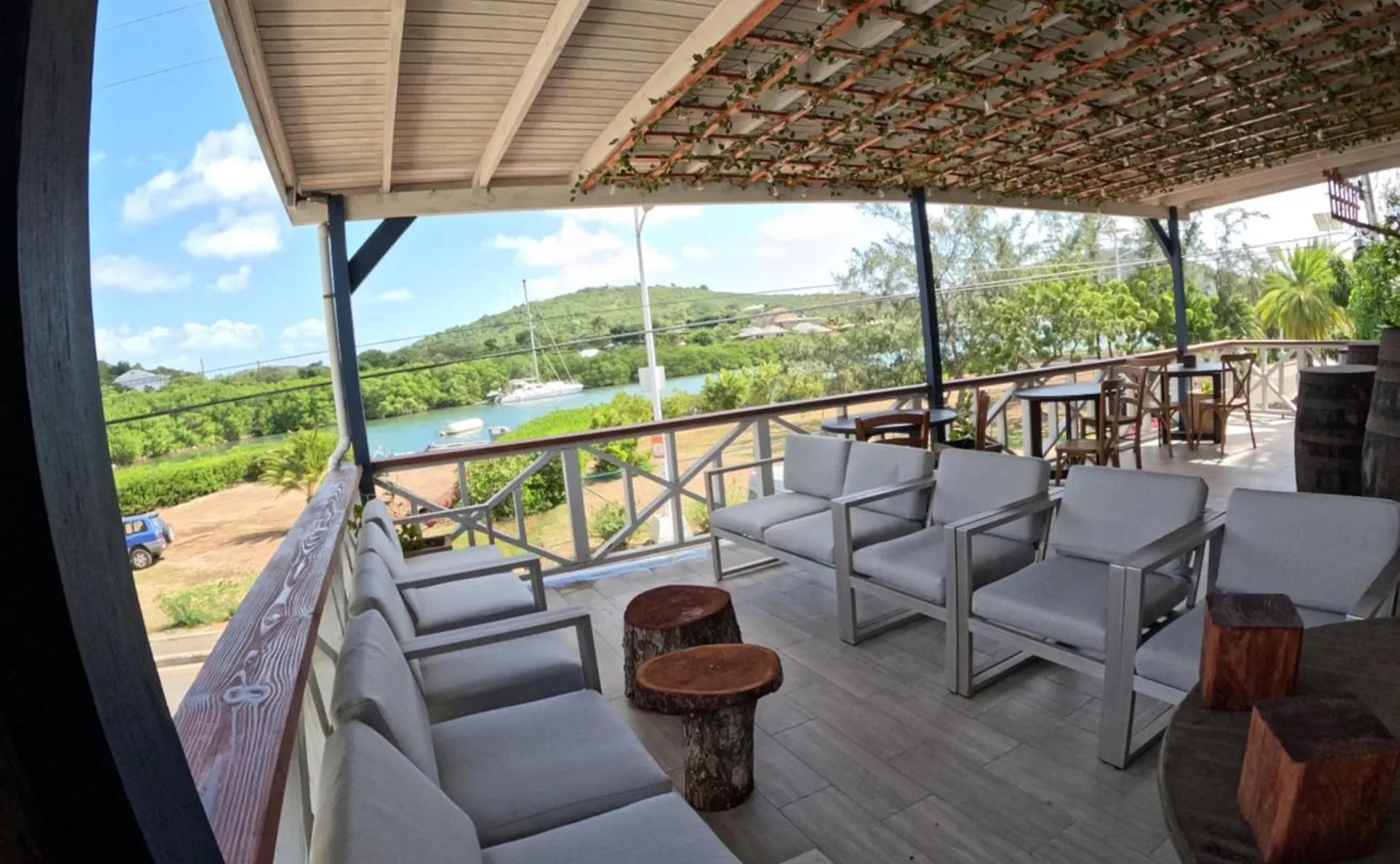 The Moxy Hotel English Harbour 2*,