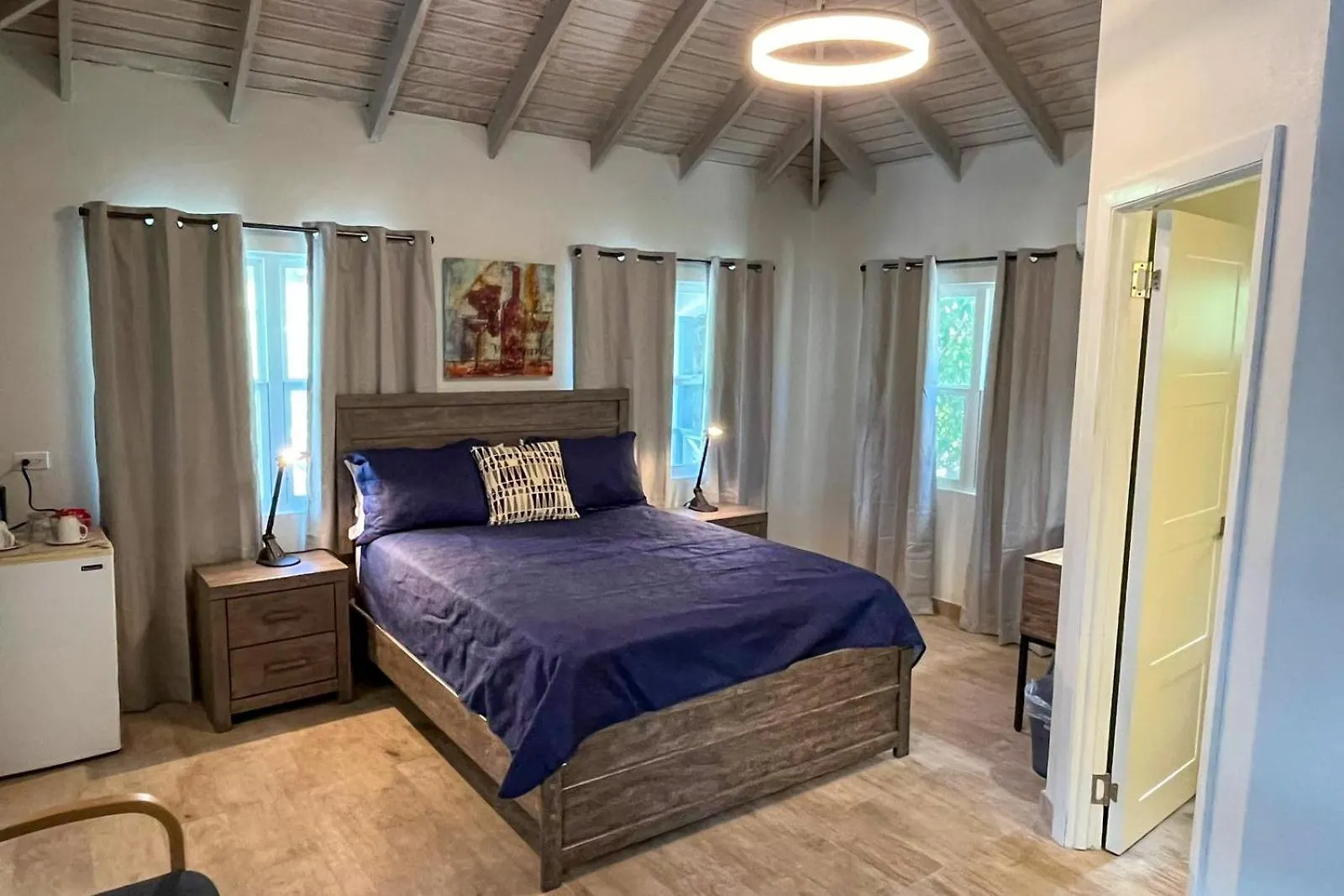 **  The Moxy Hotel English Harbour Antigua/Barbuda